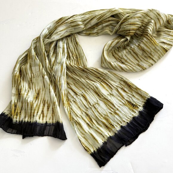 Lot of 2 Women's Scarves Green White Polyester - Picture 4 of 11